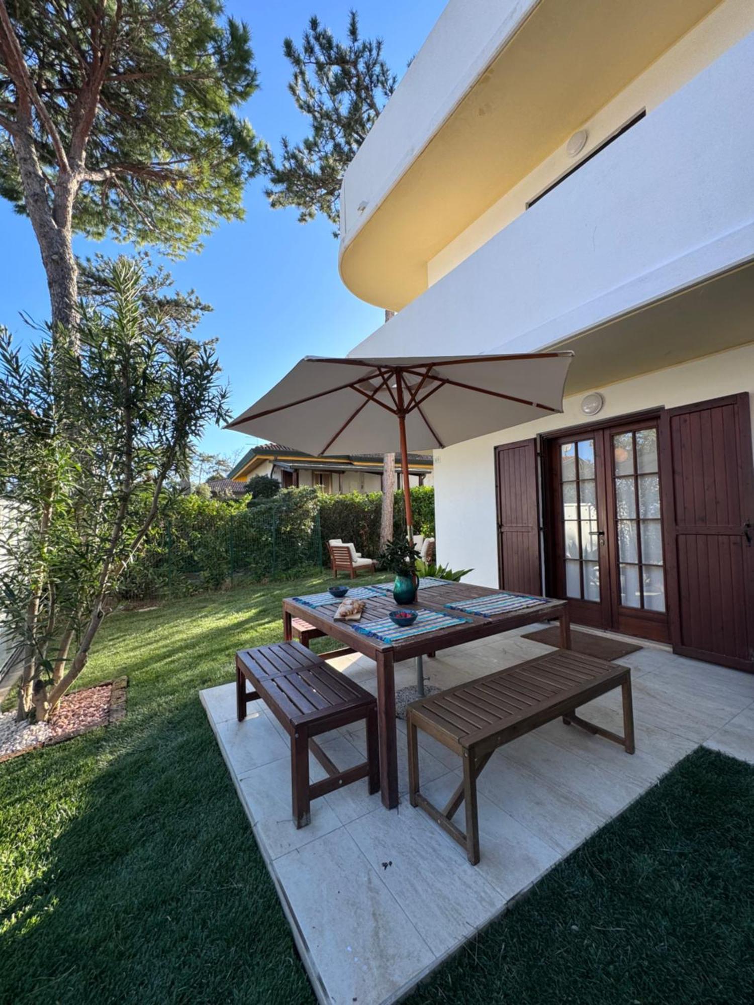 Villa Vittoria Lignano Sabbiadoro Exteriör bild